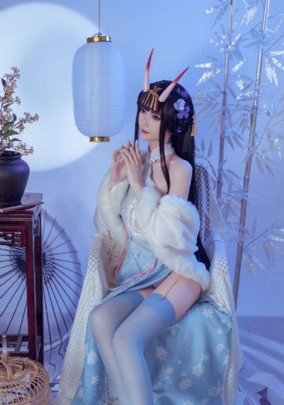 欧美丰满肥臀图片_BD英语全集免费播放