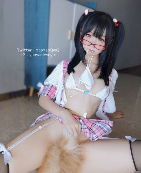 欧美黑色短发女头像_成长在线视频免费观看